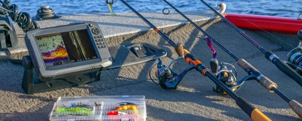 how does a fish finder work