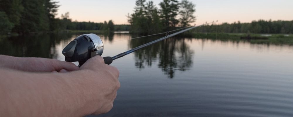 How to use spincast reel